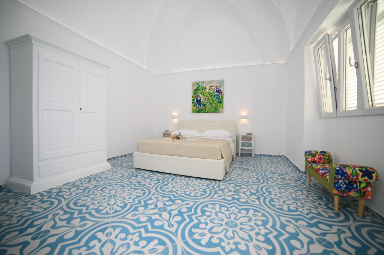 White Aurora Rooms Porto Cesareo Exterior foto